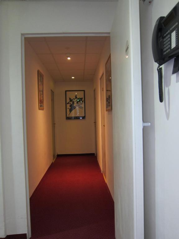 Brit Hotel Colbert Juan-les-Pins Exterior foto